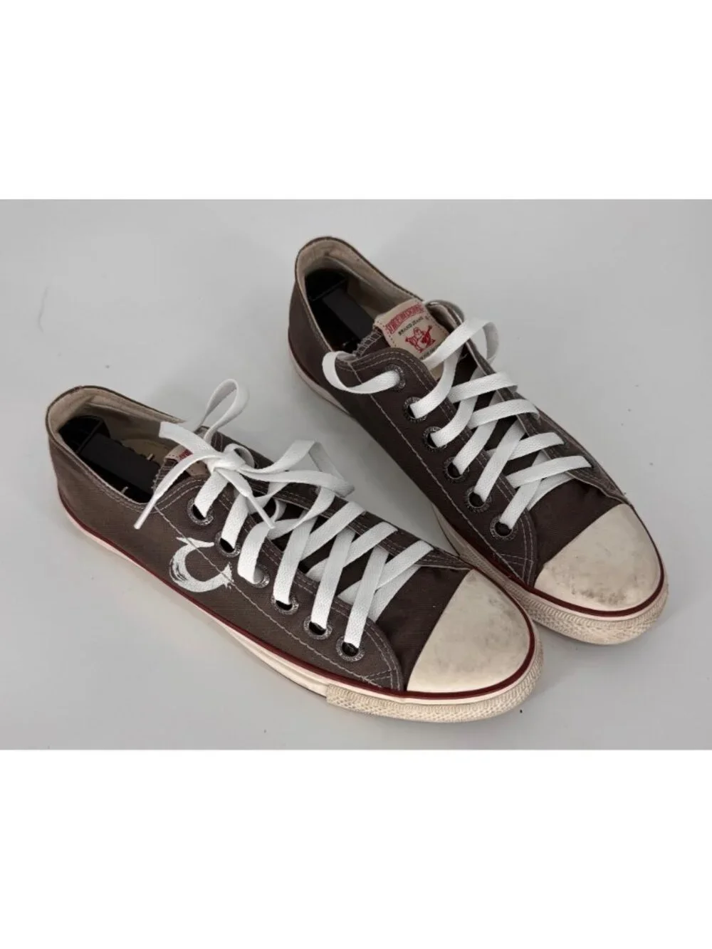 True Religion Vintage Brown Canvas Low-Top Sneakers With White Laces Size 9 Mens